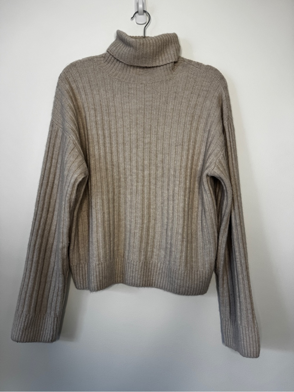H&M Sweater Rib Knit Turtleneck Taupe Cream Long Sleeve Wool Blend Sz M